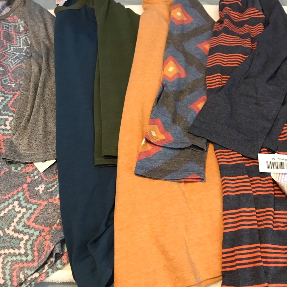 Lot of 4 LulaRoe Randy baseball tees medium